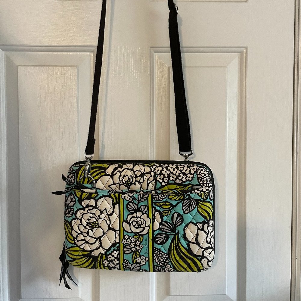 Vera Bradley Island Blooms Hard Sided Tablet Laptop Case.